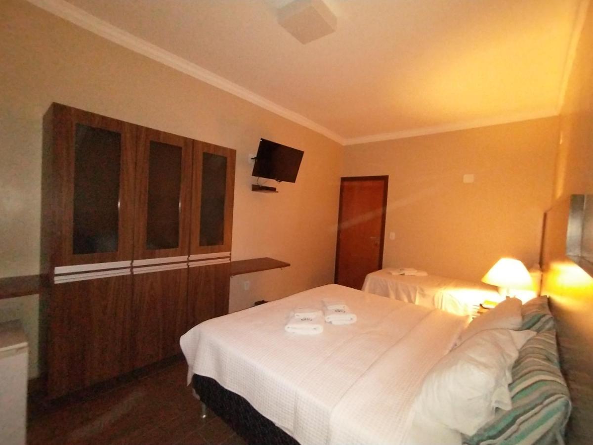 Hotel Albatroz اوبيرابا المظهر الخارجي الصورة