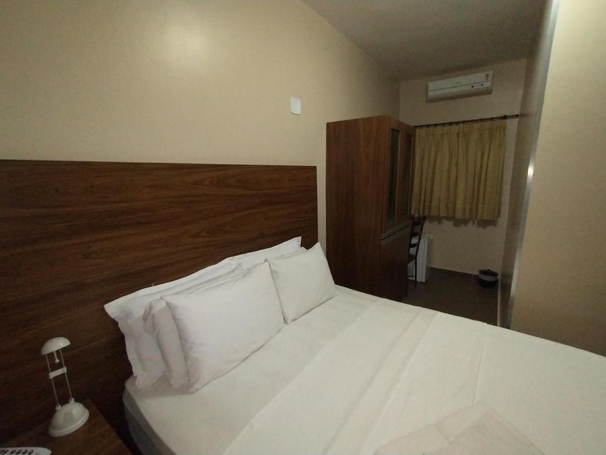 Hotel Albatroz اوبيرابا المظهر الخارجي الصورة