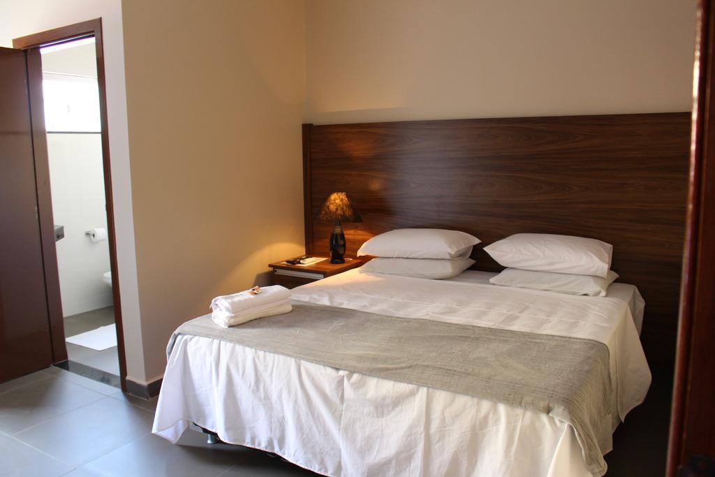 Hotel Albatroz اوبيرابا المظهر الخارجي الصورة